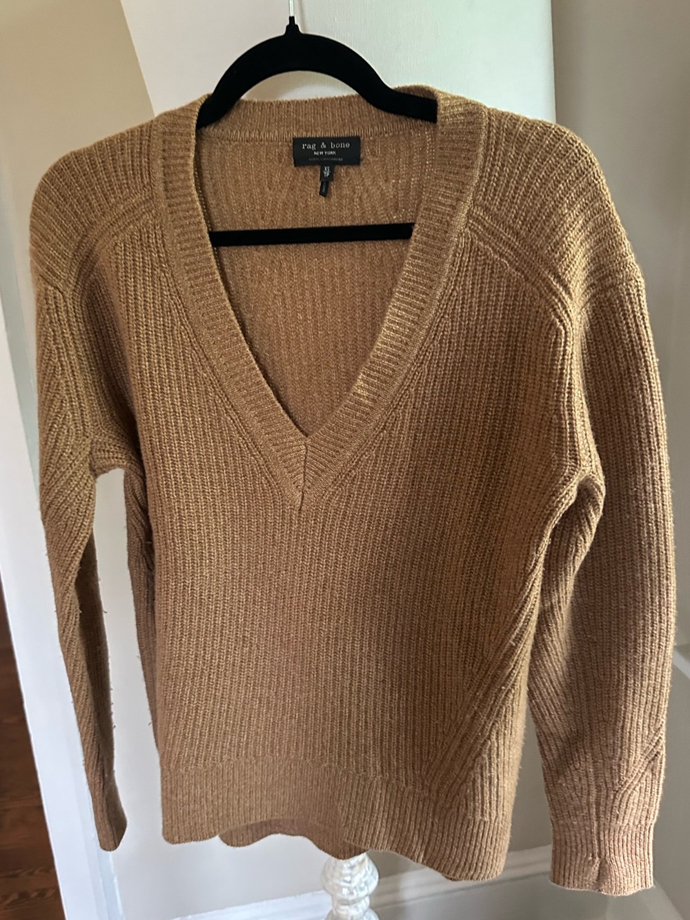 rag & bone Tan Cashmere V-Neck Ribbed Sweater